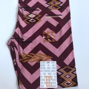 MEMORIAL DAY SALE!! TC Leggings Fits Sizes (12-18)